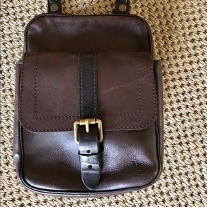 Louis Vuitton Iroquois Utah leather messenger